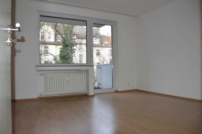Großzügige 3-RKDB, Gäste-WC, Balkon, ZH, 2.OG, Aufzug, 86m² !