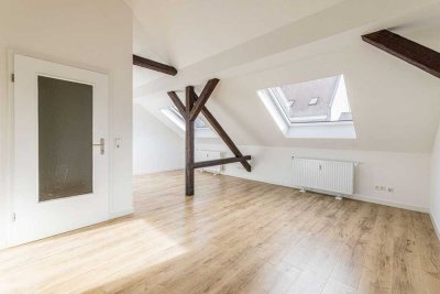 Lichtdurchflutete 2-Zimmer-Dachgeschosswohnung in Stötteritz