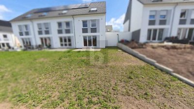 MODERNES FAMILIENIDYLL MIT WEITBLICK & GARTEN