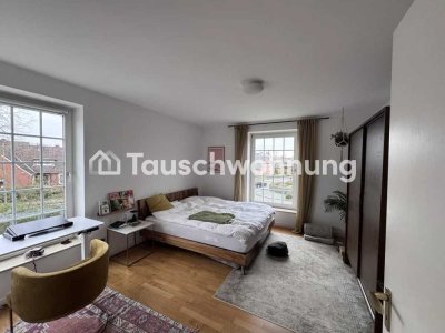 Tauschwohnung: Offene Wohnung mit großen Fenstern im Grünen