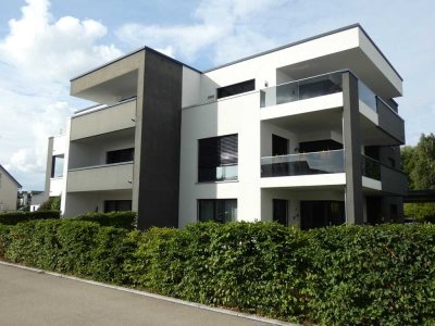 Großzügig & exklusiv: 3,5-Zimmer Wohnung mit Balkon ( teilmöbliert ) - ab sofort frei