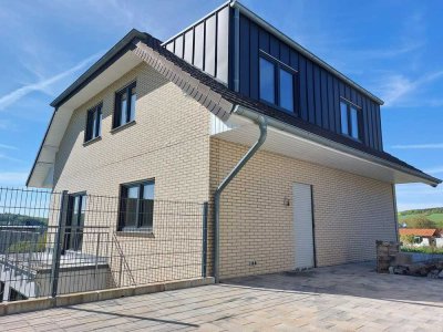 Generationentraum oder Kapitalanlage: Provisionsfreies 2-Familienhaus Erstbezug mit Top-Ausstattung