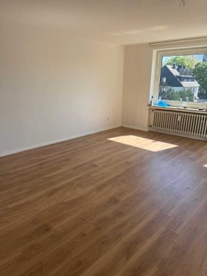 Lebendig wohnen in Köln: 3-Zimmer-Wohnung in Ossendorf