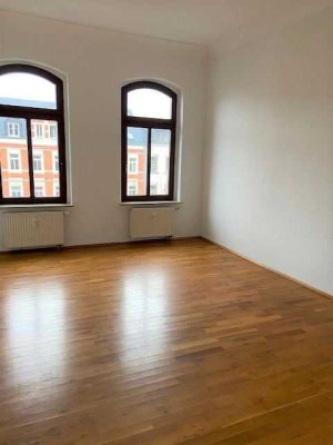 3-Zi.-Wohnung, Balkon, Bad mit Wanne und Dusche, EBK mögl.