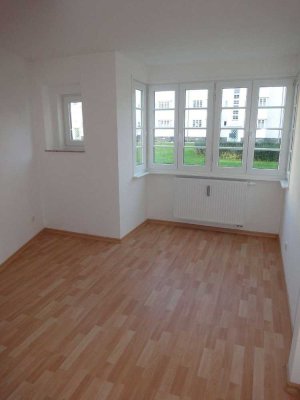 frei ab 1.1.26 ! Wohnen am Heimgarten !! geräumige Küche - Stellplatz