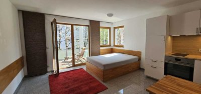 Sehr schöne, möblierte 1-Zimmer Wohnung im 1. OG mit Balkon in Augsburg-Innenstadt