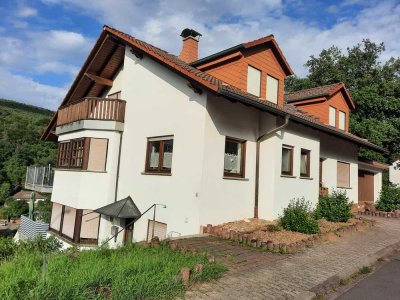 Schöne 3,5-Zimmer-Wohnung mit Balkon in Leidersbach