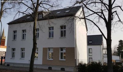 3-Raum Wohnung! in zentraler Lage, san. Altbau, gehobene Ausstattung!