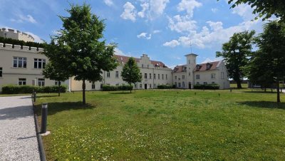 ++TOP 2 ZKB Erdgeschoss++barrierefrei++große Terrasse++EBK++hohe Decken++Tageslichtbad++Fußbodenhz