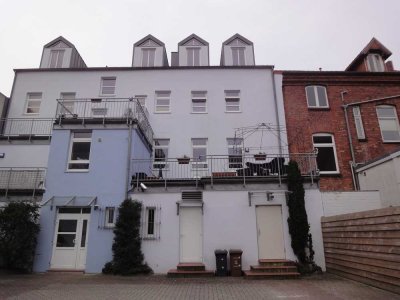 schöne, gepflegte 2-Zi DG Wohnung in Rendsburg