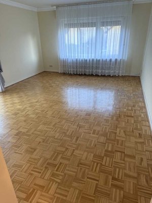 Helle 4-Zimmer-Wohnung mit 2 Balkonen und Gartenmitbenutzung in Bad Honnef