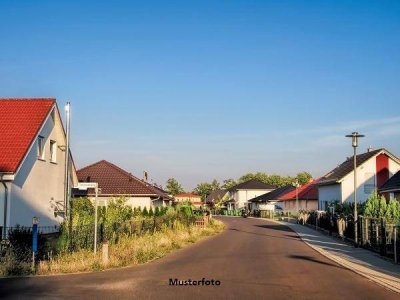 Gepflegtes Familienhaus mit durchdachter Raumaufteilung und Sonnenterrasse