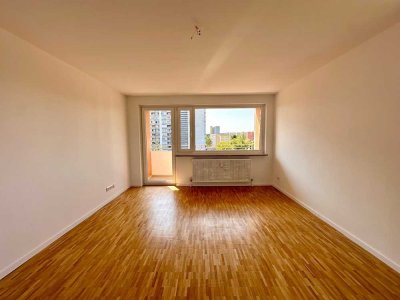Helle 2-Zimmer-Wohnung mit Balkon in Nürnberg