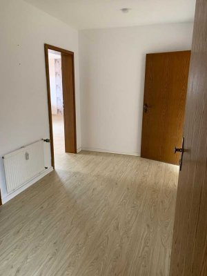 Euskirchen–Flamersheim: Helle 4-Zimmer Maisonette-Wohnung mit 3 Balkonen