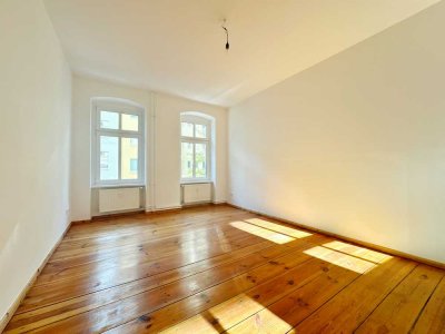 Stilvolle 3 - Zimmer Altbauwohnung mit Terrasse im angesagtesten Viertel Berlins!