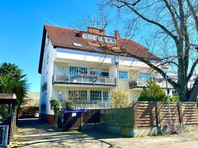 Dachgeschoss-Maisonette mit Loggia und Sonnenbalkon, zwei Bädern und Abstellraum im Gartenhaus