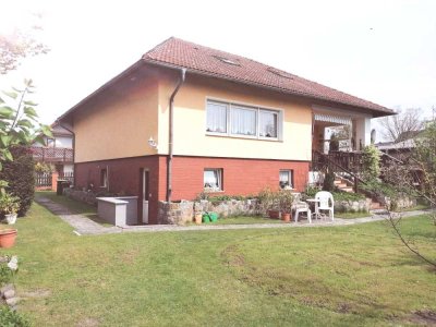 TOP-Angebot! Gepflegtes großes Einfamilienhaus mit Einliegerwohnung in sehr guter Lage!