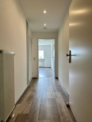 Helle 1-Zimmer-Souterrainwohnung mit neuem Bad und Einbauküche