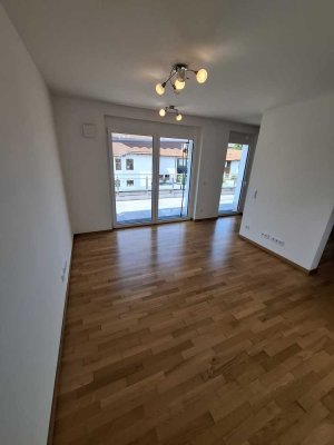 Hochwertige Penthouse 2- Zimmer Wohnung mit riesiger Terrasse und zwei Tiefgaragenstellplätzen