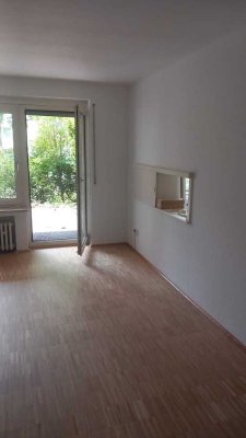 Ruhige vollst. renovierte 1-Raum-Terrassenwohnung