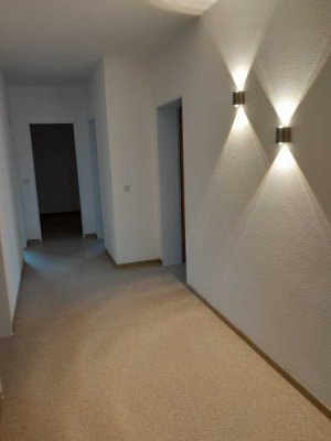 Freundliche 5-Raum-Wohnung in Großlittgen mit schönem Balkon