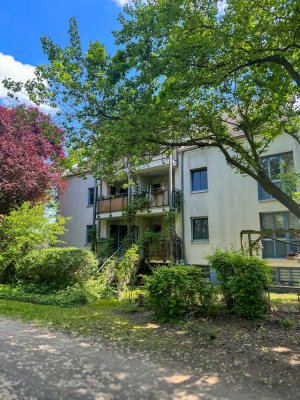 1 Zimmer Wohnung mit Balkon im Grünen - Stellplatz Inklusive!