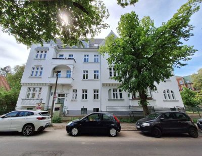 Einziehen und wohlfühlen - Dachausbau in ruhiger Lage - Sofort bezugsfrei