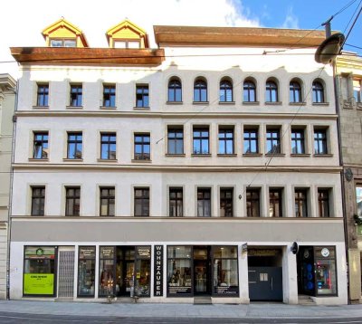 Gemütliche 2-RW mit EBK mitten in der City zu vermieten!