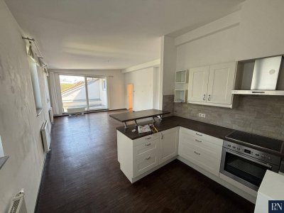 Helle 3-Zimmer-Wohnung mit Terrasse &amp; Balkon in Baden bei Wien