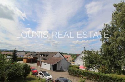 Idyllisches Zweifamilienhaus mit großzügigem Garten und optionaler dritter Wohneinheit im Dachgescho