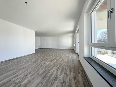 Erstbezug - Großzügige 3-Zimmer-Wohnung mit Balkon und Blick ins Grüne