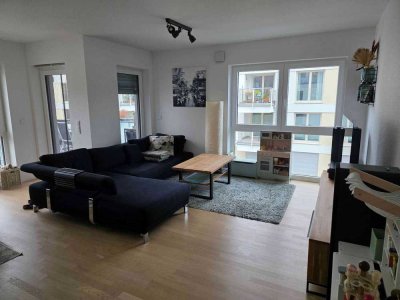 HELL, GROßZÜGIG UND WUNDERSCHÖN AUSGESTATTET IST DIESE 4-ZIMMER-WOHNUNG!