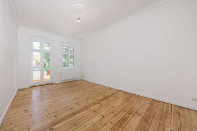 Frisch sanierter Altbautraum mit Balkon (sofort bezugsfrei)