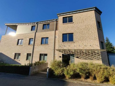 Großzügige 3-Zimmer-Wohnung in Heikendorf mit Terrasse und Garten