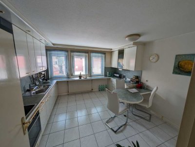 Helle, kernsanierte 2-Zimmer Wohnung in Waldenburg mit großem Balkon