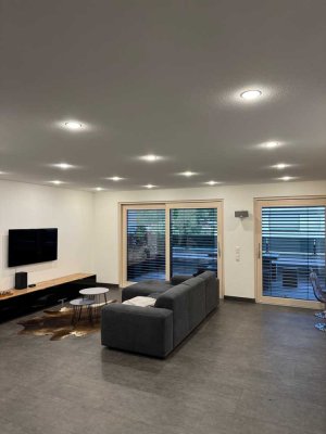 Exklusive 3-Zimmer-Penthousewohnung mit großer Terrasse & direktem Aufzugzugang in VS-Schwenningen