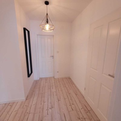 Familienidyll mit großem Garten – 3-Zimmer-Wohnung in Maxhütte-Haidhof, frisch renoviert!