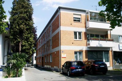 Top renovierte Vier – Zimmer- Eigentumswohnung in Stadtlage von Bad Godesberg