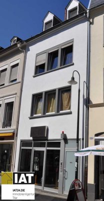 Top City Wohn- und Geschäftshaus zu verkaufen mit "Potenzial"