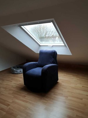 3 Zimmer Traumwohnung mit Galerie und großer Loggia im 1. OG eines 2 Familien-Split-Level-Hauses
