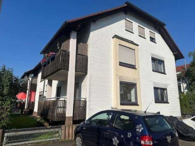 Ruhig gelegene 3- Zimmer Erdgeschosswohnung mit Balkon!