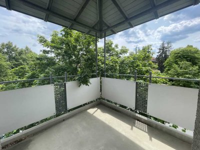 ideale Single-Wohnung mit Balkon am Großen Garten