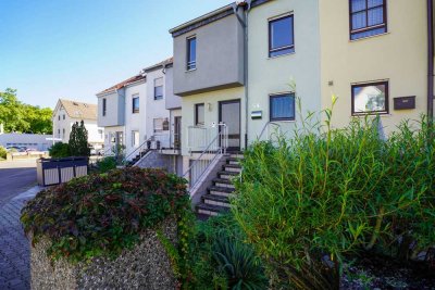 Für die kleine Familie: Renovierungsbedürftiges Reihenmittelhaus mit Südgarten