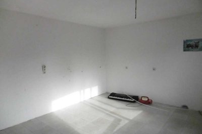 Ein- bis Zweifamilienhaus mit viel Potenzial und förderfähig