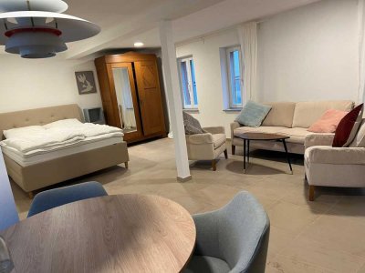 Sanierte, voll ausgestattete 1,5-Zi.-Wohnung mit Balkon in Würzburg