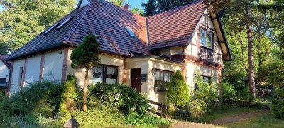 idyllisch gelegenes Fachwerk-Einfamilienhaus in Mecklenburg unweit vom See