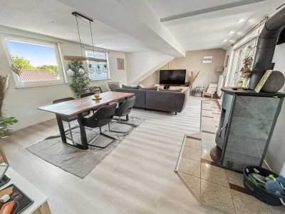 Erbpacht: Dachgeschosswohnung vom Jahr 2001 stilvoll, hell und modernisiert in Dortmund