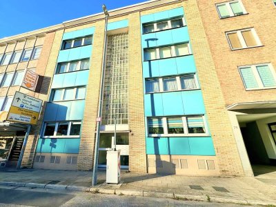 Vermietete zwei Zimmer Wohnung mit Balkon in zentraler Lage