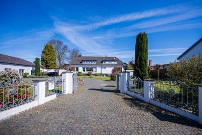 Repräsentative Villa mit parkähnlichem Grundstück in attraktiver Lage