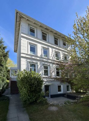 Schöne 3-Zimmer Altbau mit Süd-West-Terrasse & Garten – ruhig gelegen, frisch saniert